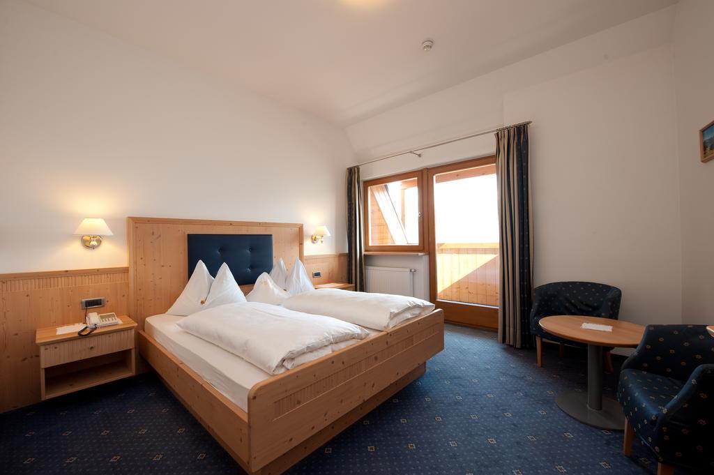 Hotel Haus An Der Luck Barbiano  Chambre photo