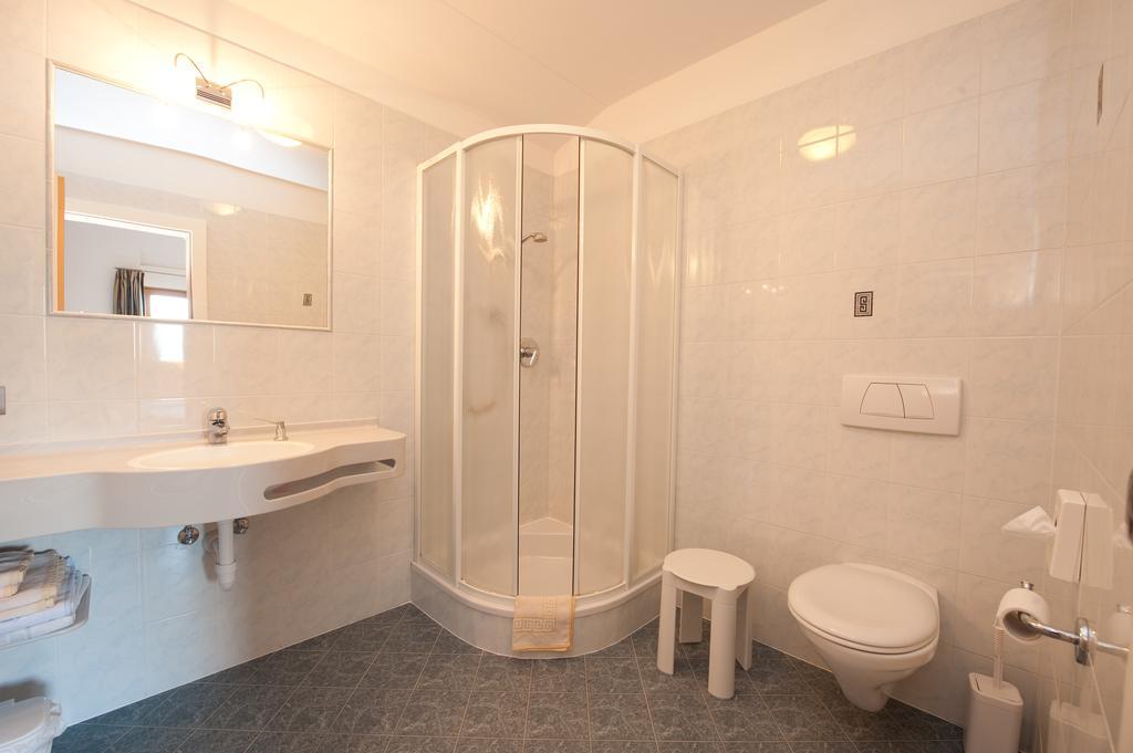 Hotel Haus An Der Luck Barbiano  Chambre photo